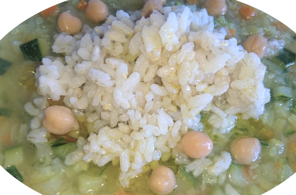 Zuppa di porro e zucchine con riso e ceci_Percorso Nutrizione