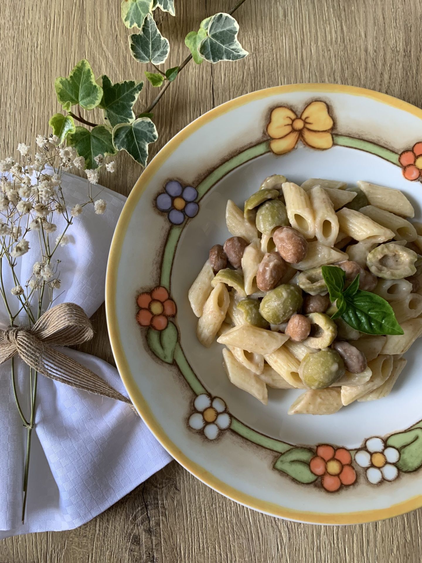 Pasta e fagioli con olive